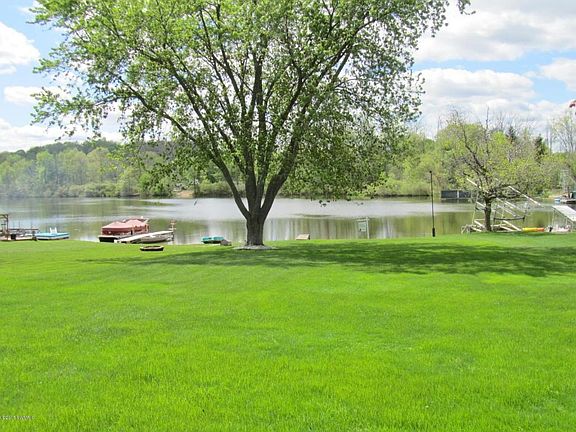 3rd image of 7807 N Noffke Dr