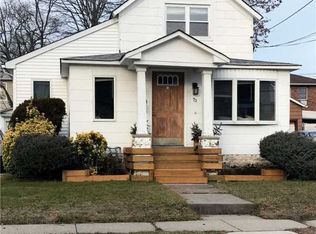 73 E Valley Stream Blvd, Valley Stream, NY 11580