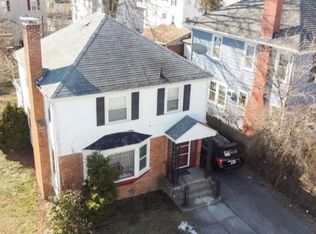 29 Maplehurst Ave, Providence, RI 02908