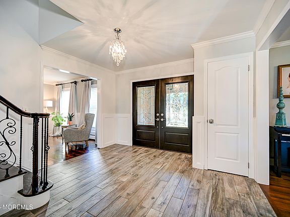 5th image of 6 Jefferson Court