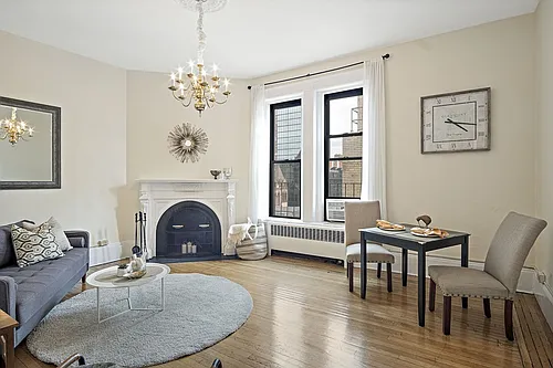 271 Dartmouth St #6D Photo 1