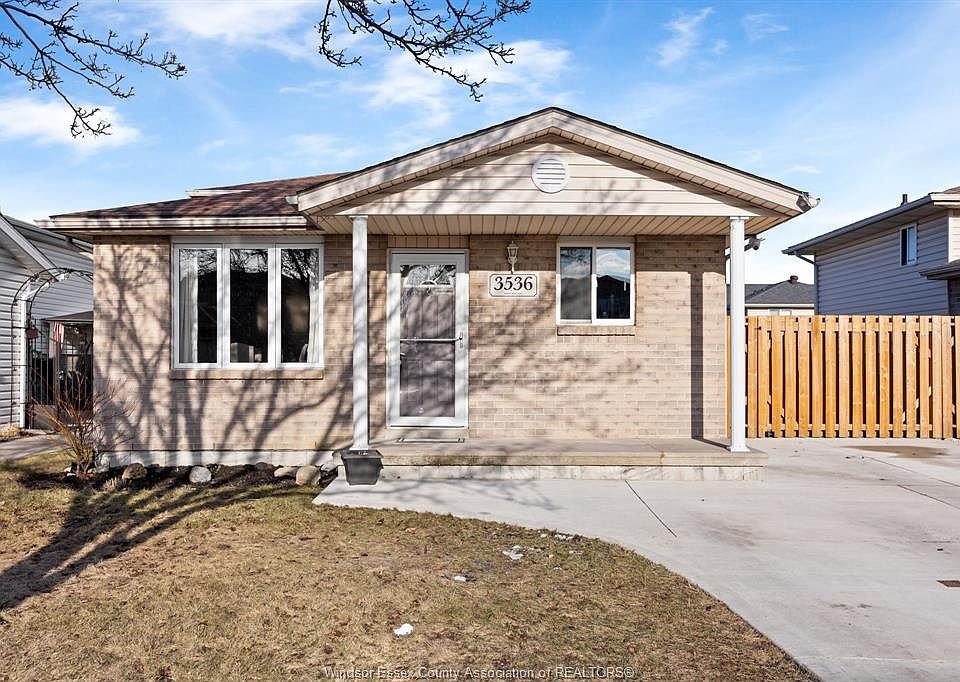 1st image of 3536 Innerkip Cres