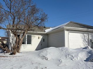 3023 25th St NW, Rochester, MN 55901