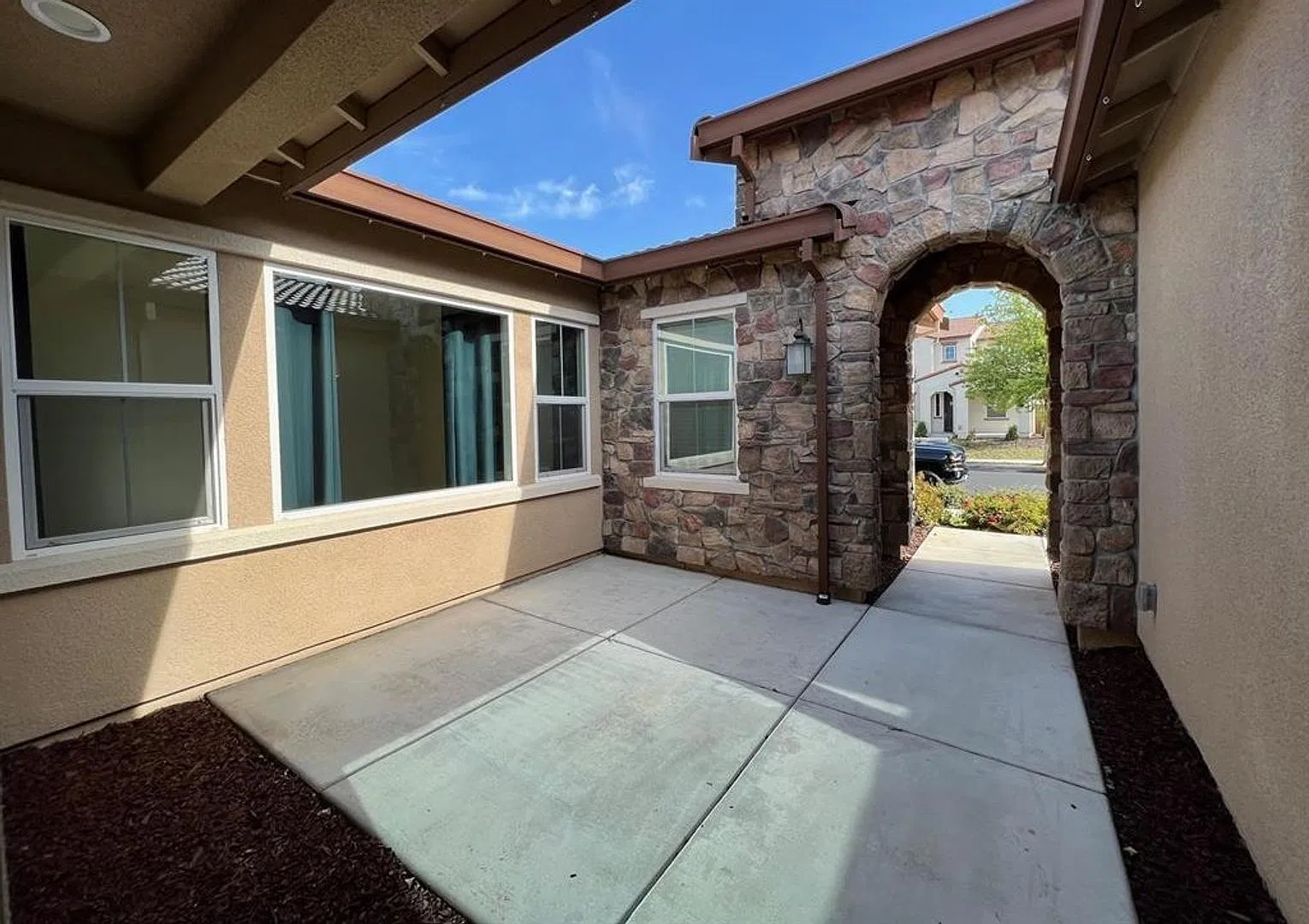 **Coming Soon** Four Bedroom Brentwood Home With Study, Three Car Garage And Solar! — Photo 2