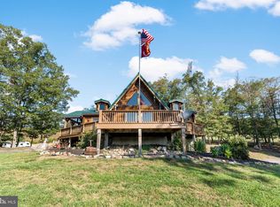 287 Hamilton Ln, Berkeley Springs, WV 25411