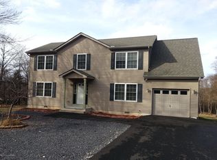 565 Mountain Rd, Albrightsville, PA 18210