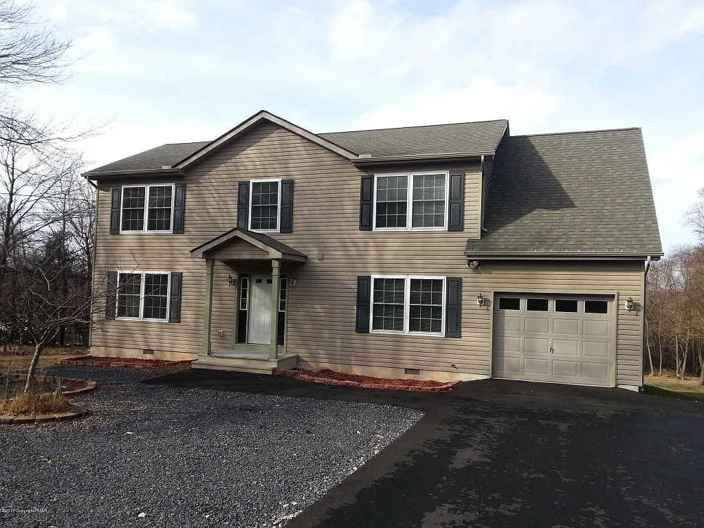 565 Mountain Rd photo 1