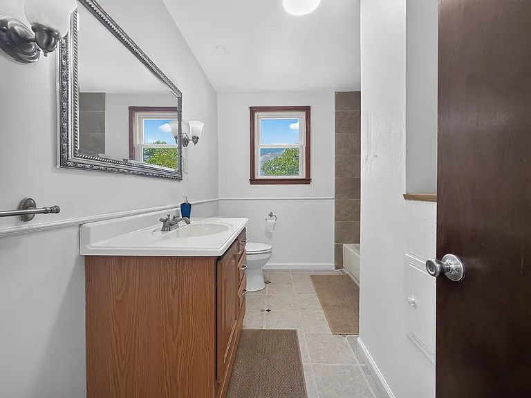 1705 E Granet Ave — Photo 20