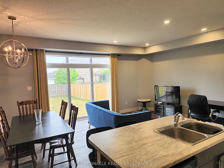 2424 Irish Moss Rd — Photo 15