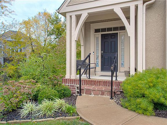 2nd image of 14350 Manor Ct