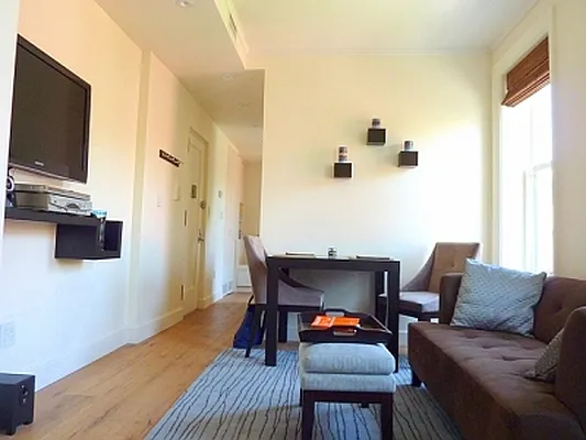 Rented by Citi Habitats | media 22