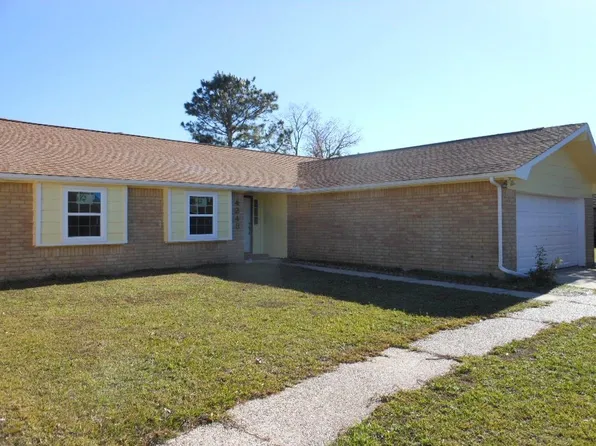 4248 Willow Bend Ln, Port Arthur, TX 77642