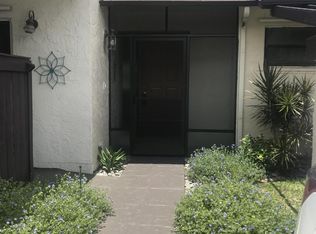 105 Conaskonk Cir, Royal Palm Beach, FL 33411
