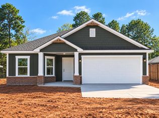 2706 Southern Oaks Dr, Longview, TX 75604