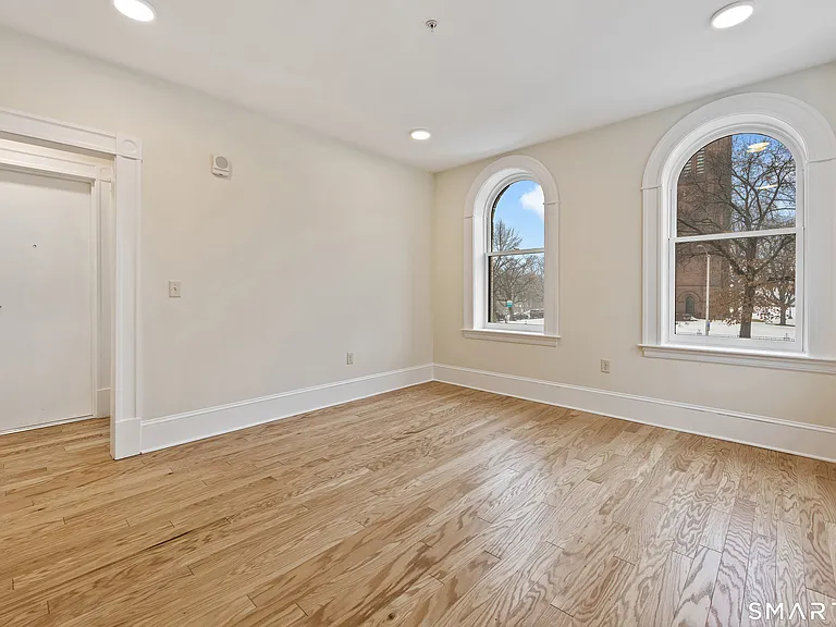 1355 Main St #204 — Photo 8
