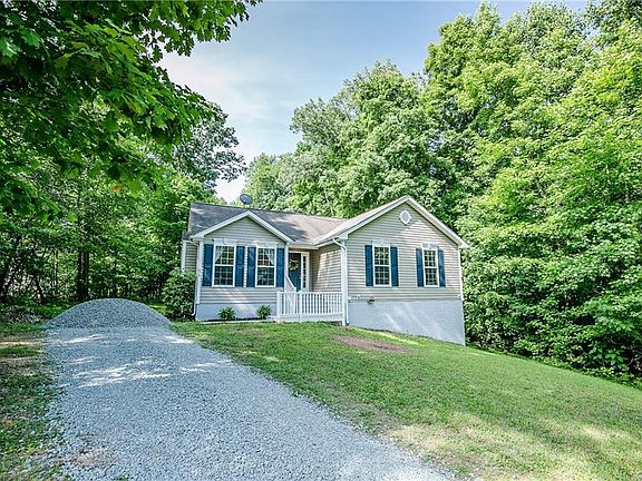 2nd image of 639 Clover Hill Dr