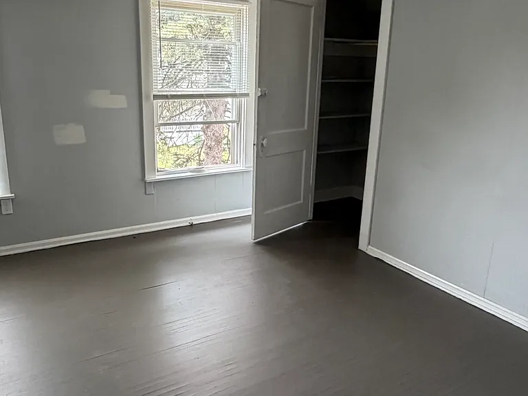 276 S Harris Ave — Photo 10