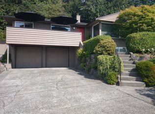 3308 56th Ave SW, Seattle, WA 98116