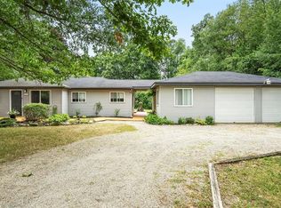 14310 Lakeshore Dr, Holly, MI