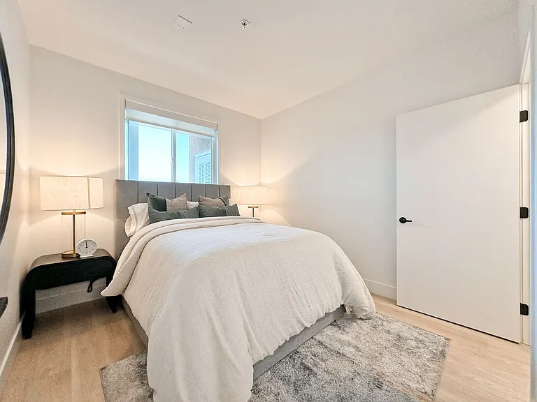 Begonia Place Luxury Apartments — Photo 90