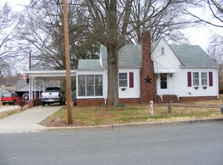 410 N 3rd Ave, Mayodan, NC 27027