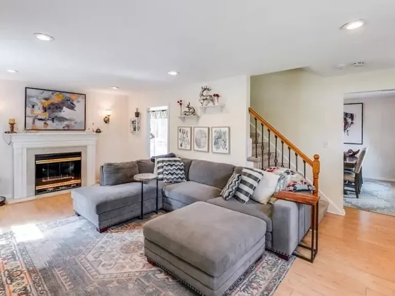 480 S Livingston Ave — Photo 6