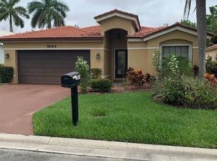 5564 American Cir, Delray Beach, FL 33484