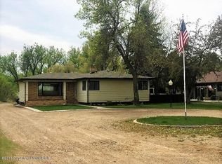 509 River Rd, Glendive, MT 59330