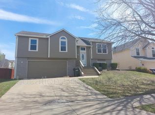 2804 Lankford Dr, Lawrence, KS 66046