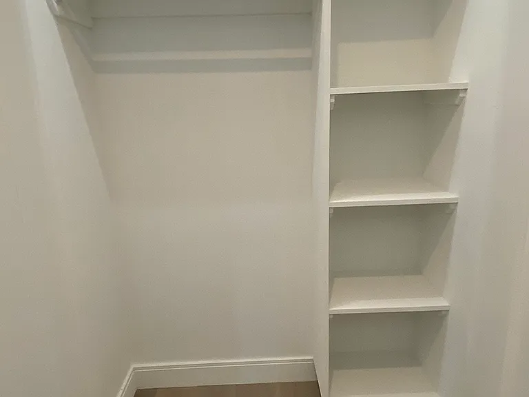 32 Cummins Hwy #6 — Photo 12