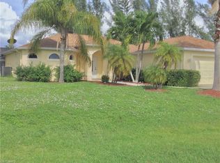129 SE 23rd Ter, Cape Coral, FL 33990