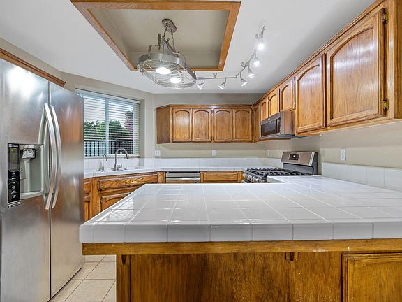 3rd image of 10620 Tivoli Court