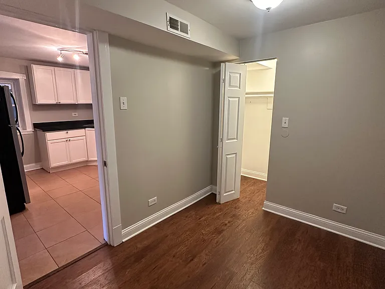 3609 W Diversey Ave #BASEMENT — Photo 11