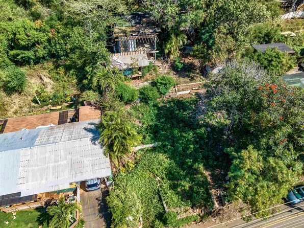 2198 Mokuhau Rd, Wailuku, HI 96793