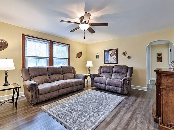5th image of 2081 Caldwell St