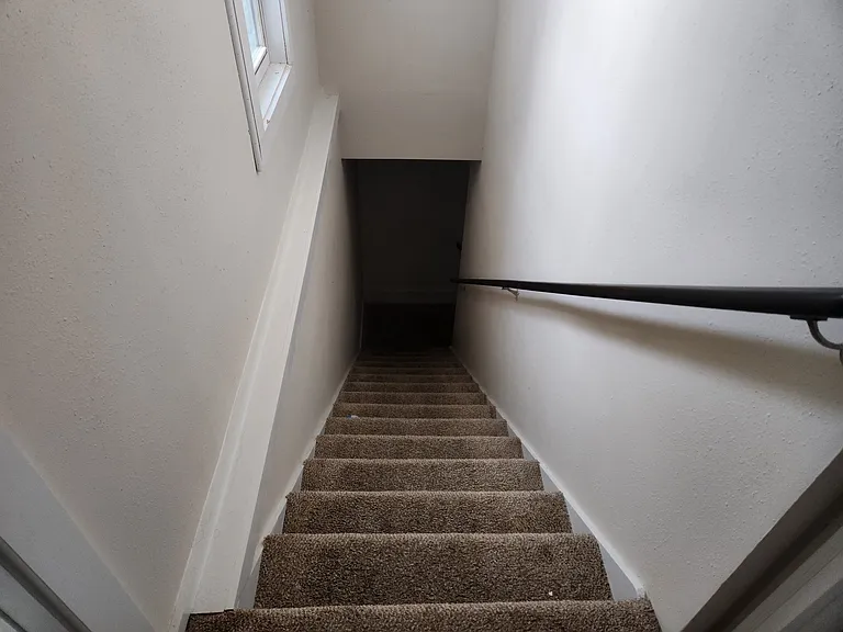 1332 Fairbanks St — Photo 32