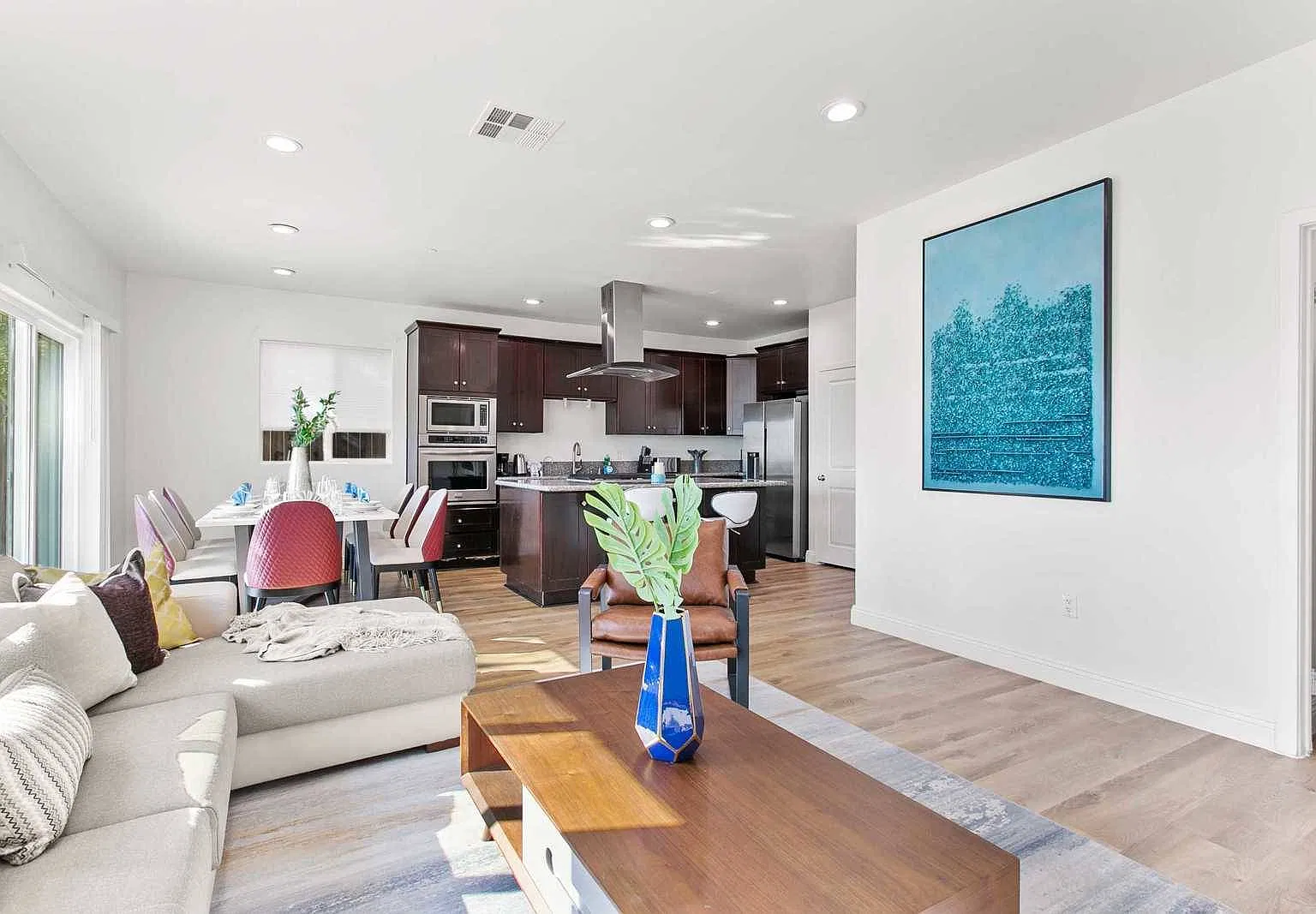 4 bed, 2457 sqft, $7,000 — Photo 1