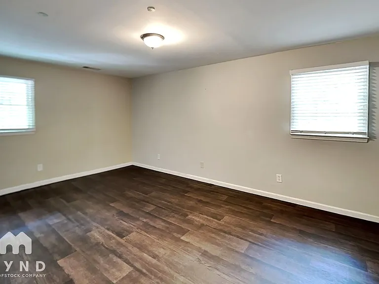 3295 Redona Dr — Photo 6