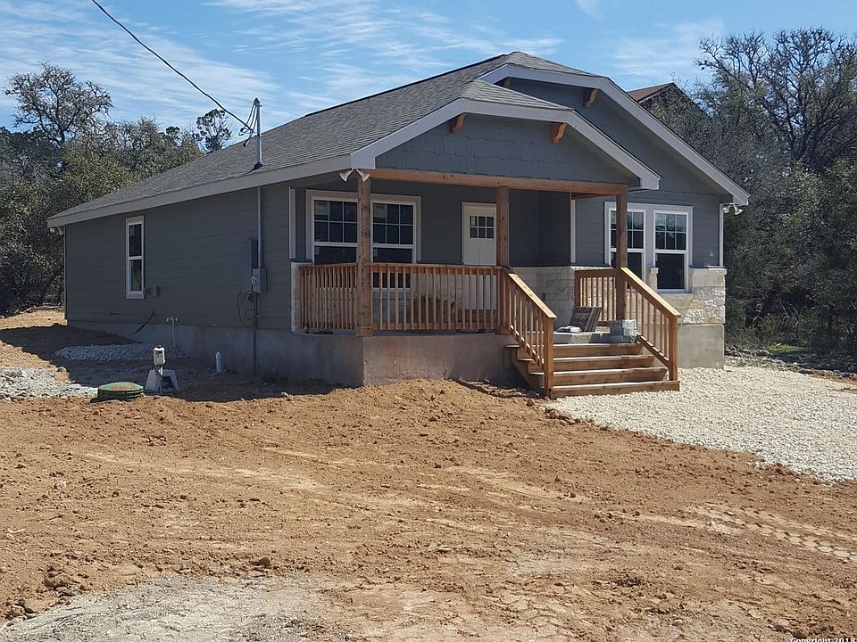 2nd image of 182 Palm