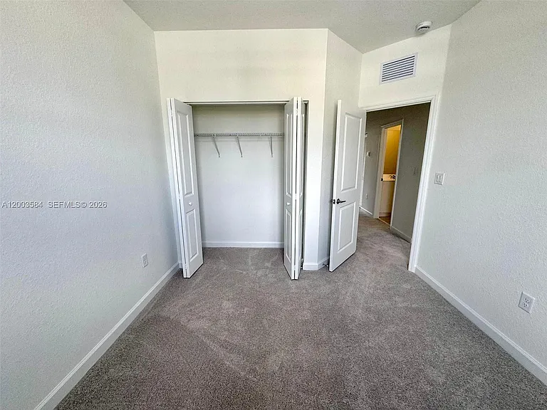 2877 SE 24th Ave — Photo 14