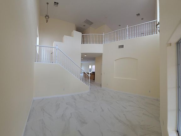 4th image of 5972 Allanche Ave