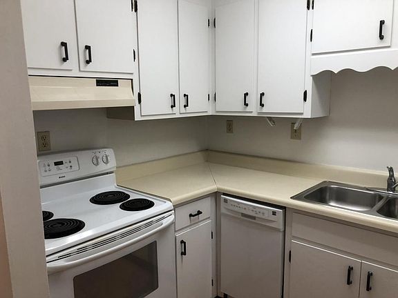 5th image of 980 Life Dr APT 28