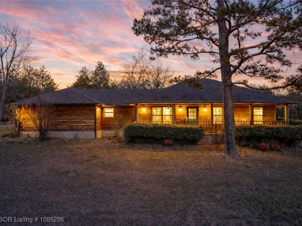 10339 Kyle Dr, Cedarville, AR 72932