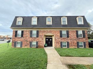 4401 Landside Dr, Louisville, KY 40220