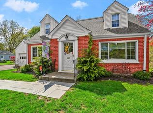 227 North St, Trumbull, CT 06611