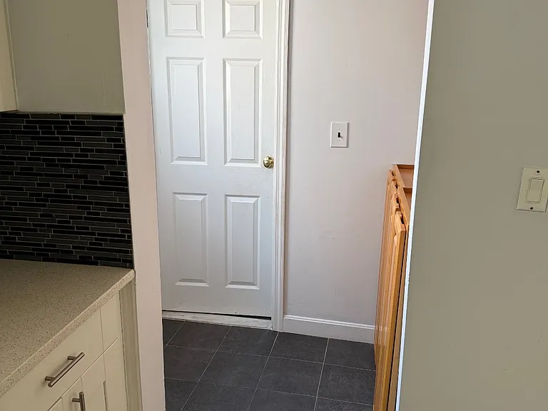 171 Liberty Ave #2 — Photo 9