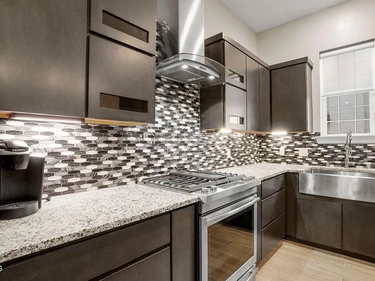 313 Vin Raliuga Ct — Photo 8