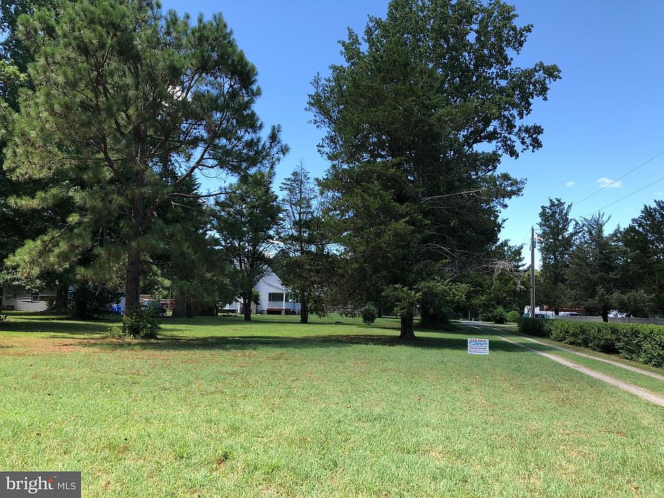 2nd image of Old Pitts Rd