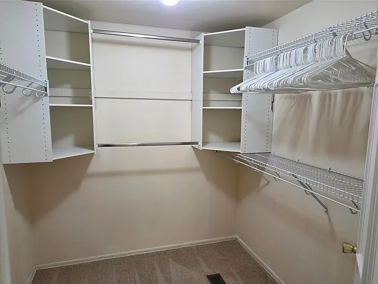 5715 Hobnail Cir — Photo 22