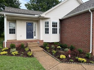 3048 Chateau Valley Dr, Nashville, TN 37207